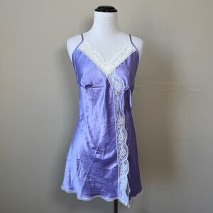 Vintage Victoria’s Secret Angels size Medium Y2K Satin Chemise Slip Dress Lace